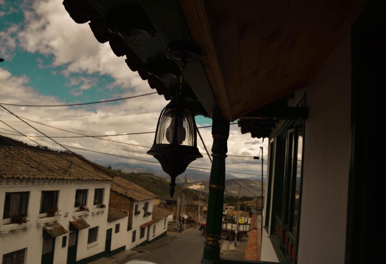Celavi Hostel Mongui Bagian luar foto