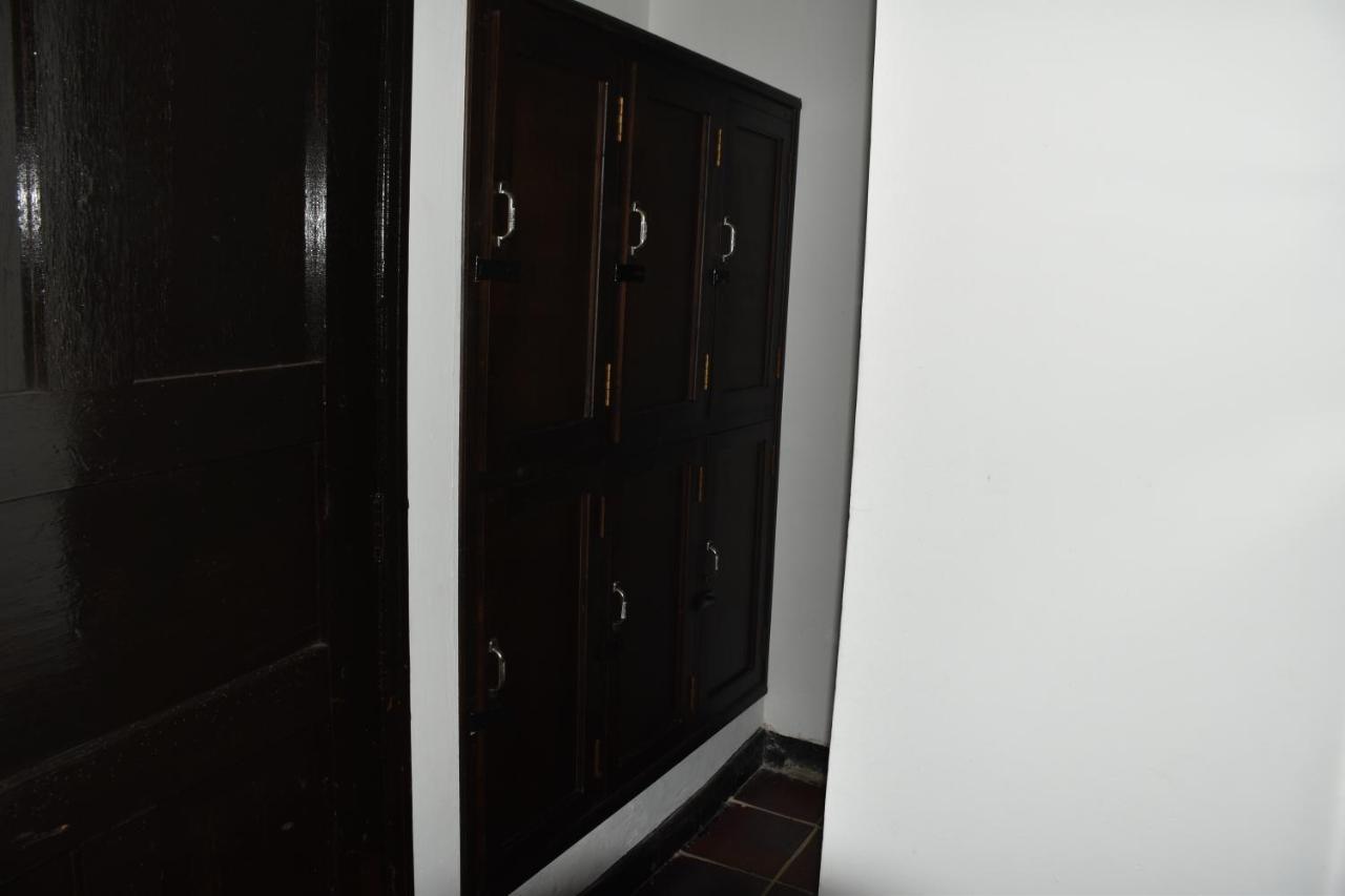 Celavi Hostel Mongui Bagian luar foto